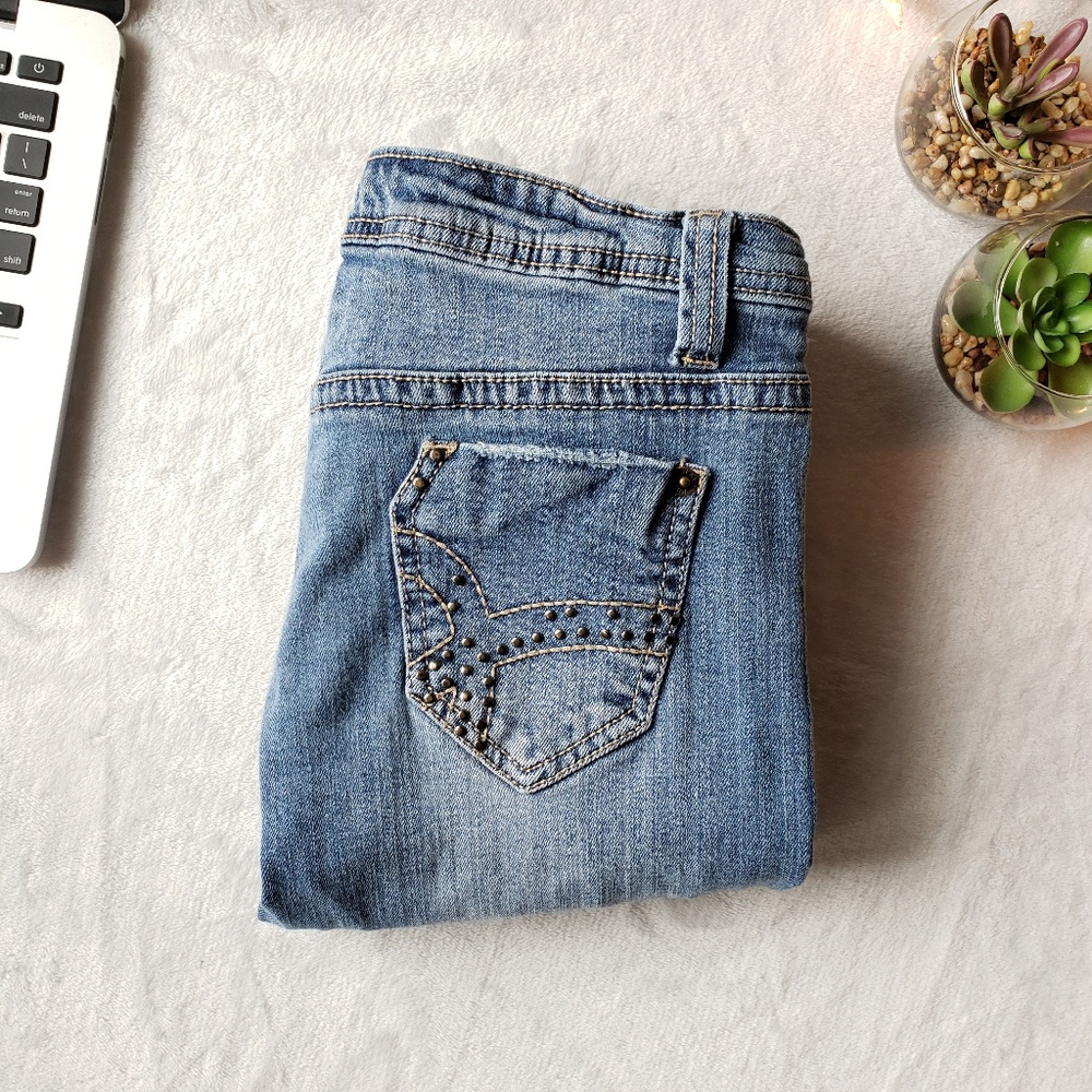 🌱 Rue21 Super Distressed Denim Jeans